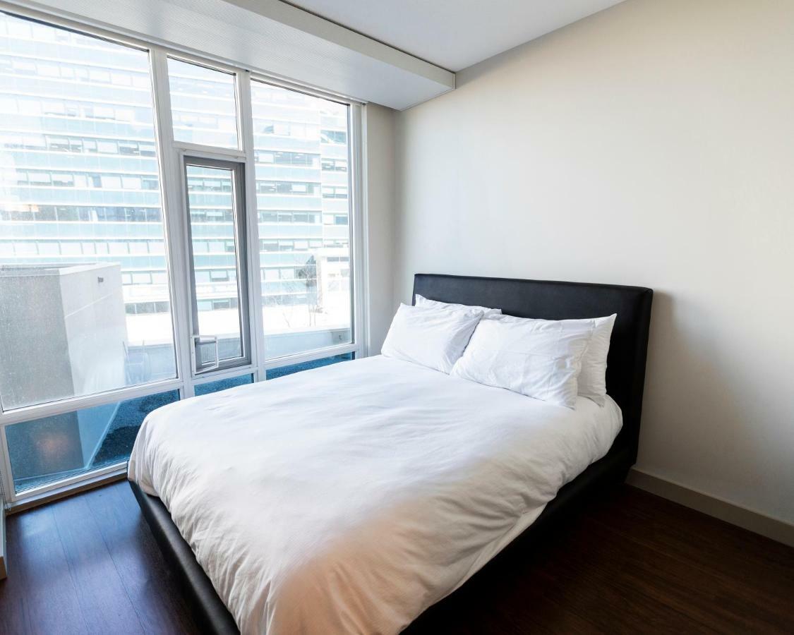 Mayfair Luxe Suites Premium By Corporate Stays Edmonton Exterior photo